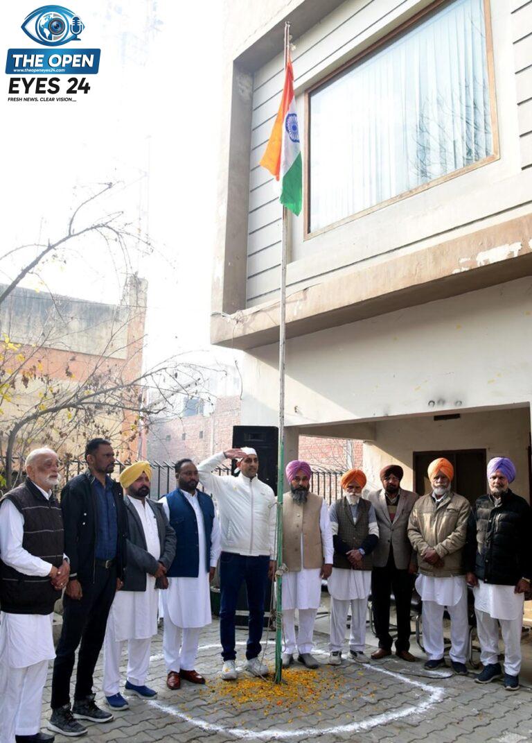 ਭਦੌੜ ਵਿਖੇ 77ਵਾਂ ਗਣਤੰਤਰ ਦਿਵਸ ਪੂਰੇ ਉਤਸ਼ਾਹ ਨਾਲ ਮਨਾਇਆ: ਨਗਰ ਕੌਂਸਲ ਪ੍ਰਧਾਨ ਮਨੀਸ਼ ਗਰਗ ਨੇ ਲਹਿਰਾਇਆ ਤਿਰੰਗਾ