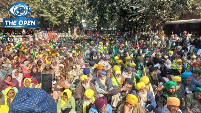 ਜਮਹੂਰੀ ਅਧਿਕਾਰ ਸਭਾ ਕਿਸਾਨਾਂ 'ਤੇ ਅੱਥਰੂ ਗੈਸ ਦੇ ਗੋਲੇ ਵਰ੍ਹਾ ਕੇ ਲੋਕਾਂ ਨੂੰ ਜ਼ਖਮੀ ਕਰਨ, ਦਹਿਸ਼ਤ ਦਾ ਮਾਹੌਲ ਸਿਰਜਣ ਦੀ ਨਿੰਦਿਆ ਕੀਤੀ।