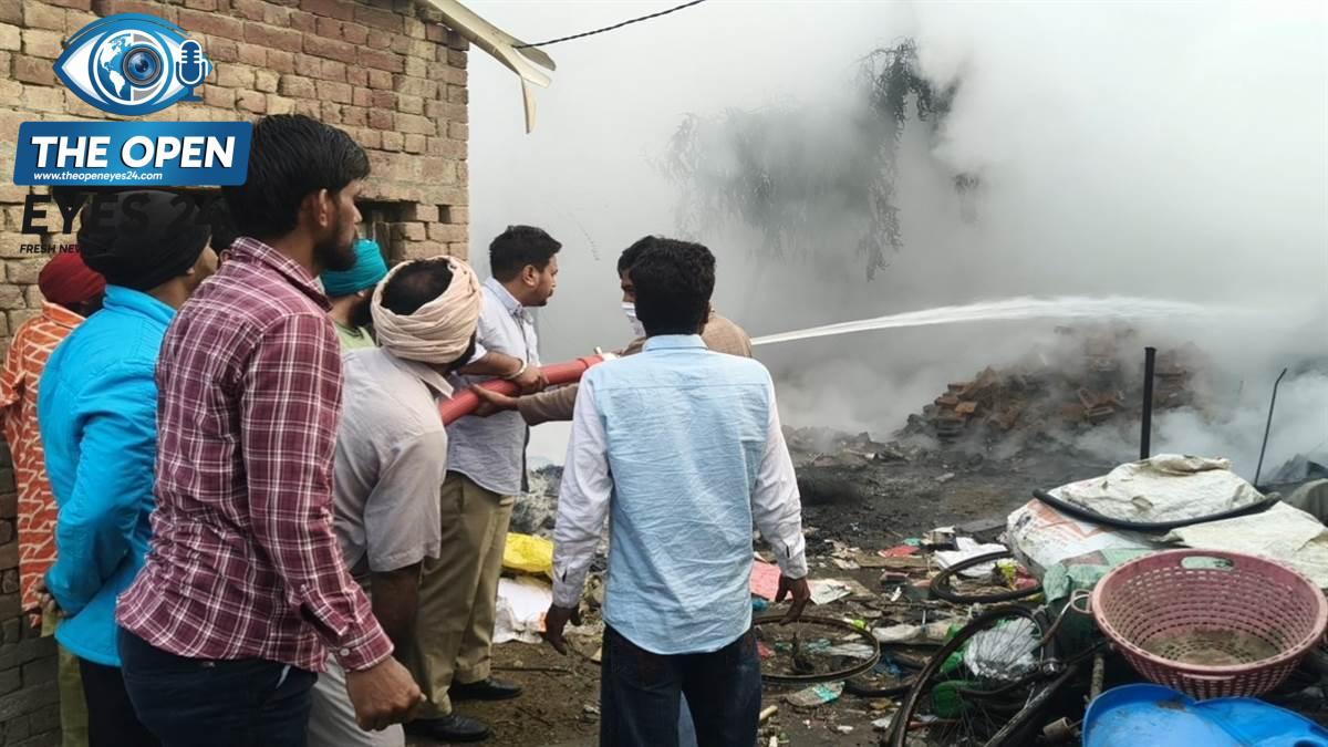 ਕਬਾੜ ਦੀ ਦੁਕਾਨ ’ਚ ਲੱਗੀ ਭਿਆਨਕ, ਜਾਨੀ ਨੁਕਸਾਨ ਤੋਂ ਬਚਾਅ