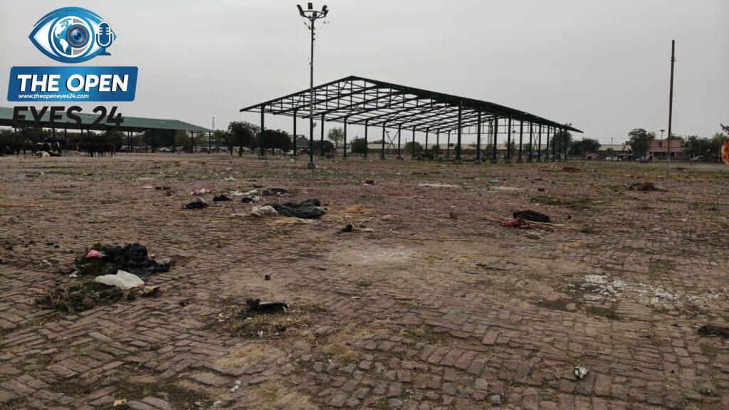 ਦਾਂਣਾ ਮੰਡੀ ਵਿੱਚ ਪਏ ਕੂੜੇ ਦੇ ਢੇਰ ਦੀ ਫੋਟੋ