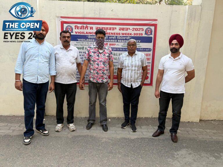 ਵਿਜੀਲੈਂਸ ਬਿਊਰੋ ਨੇ ਇੱਕ ਵੱਡੀ ਕਾਰਵਾਈ ਕਰਦਿਆਂ ਹੋਏ ਇੱਕ ਪਟਵਾਰੀ ਨੂੰ 15,000 ਰੁਪਏ ਰਿਸ਼ਵਤ ਲੈਂਦਿਆਂ ਰੰਗੇ ਹੱਥੀਂ ਕੀਤਾ ਗ੍ਰਿਫ਼ਤਾਰ।