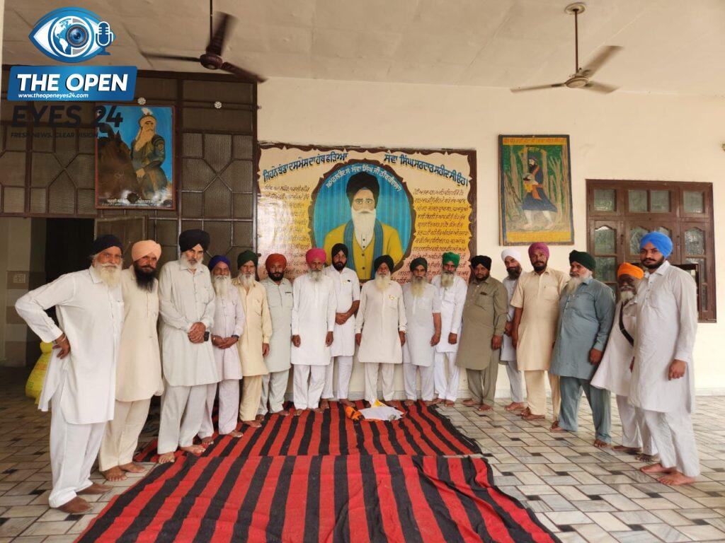 ਫੋਟੋ ਕੈਪਸ਼ਨ: ਪਿੰਡ ਠੀਕਰੀਵਾਲ ਵਿਖੇ ਫ਼ਸਲਾਂ ਦੇ ਨੁਕਸਾਨ ਸਬੰਧੀ ਮੀਟਿੰਗ ਕਰਦੇ ਹੋਏ ਭਾਰਤੀ ਕਿਸਾਨ ਯੂਨੀਅਨ ਕਾਦੀਆਂ ਦੇ ਆਗੂ ਅਤੇ ਵਰਕਰ।