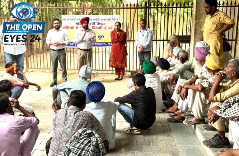 ਬਰਨਾਲਾ ਵਿਖੇ ਸਿਹਤ ਵਿਭਾਗ ਵੱਲੋਂ ਨਸ਼ਿਆਂ ਦੇ ਖ਼ਿਲਾਫ਼ ਵਿੱਢੀ ਮੁਹਿੰਮ ਤਹਿਤ ਕਰਵਾਏ ਗਏ ਵਿਸ਼ੇਸ਼ ਸੈਮੀਨਾਰ ਦੇ ਵੱਖ-ਵੱਖ ਦ੍ਰਿਸ਼।