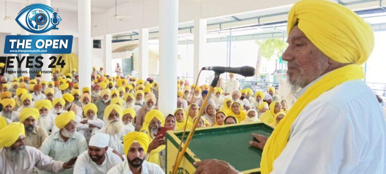 ਬਰਨਾਲਾ ਦੇ ਪਿੰਡ ਫ਼ਤਿਹਗੜ੍ਹ ਛੰਨਾ ਵਿਖੇ ਚੰਡੀਗੜ੍ਹ ਮੋਰਚੇ ਦੀ ਤਿਆਰੀ ਸਬੰਧੀ ਕਿਸਾਨਾਂ ਅਤੇ ਮਹਿਲਾਵਾਂ ਦੀ ਹੰਗਾਮੀ ਮੀਟਿੰਗ ਨੂੰ ਸੰਬੋਧਨ ਕਰਦੇ ਹੋਏ ਸੂਬਾ ਪ੍ਰਧਾਨ ਜੋਗਿੰਦਰ ਸਿੰਘ ਉਗਰਾਹਾਂ।