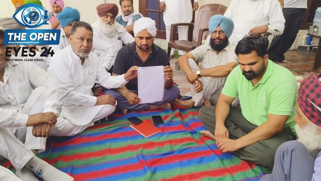 ਖ਼ੁਦਕੁਸ਼ੀ ਕਰਨ ਵਾਲੇ ਸਾਬਕਾ ਕੌਂਸਲਰ ਜੱਗਾ ਸਿੰਘ ਦੀ ਤਸਵੀਰ, ਵਿਲਾਪ ਕਰਦੇ ਹੋਏ ਪਰਿਵਾਰਕ ਮੈਂਬਰ, ਮੌਤ ਤੋਂ ਪਹਿਲਾਂ ਲਿਖਿਆ ਪੱਤਰ ਦਿਖਾਉਂਦੇ ਹੋਏ ਰਿਸ਼ਤੇਦਾਰ ਅਤੇ ਮੌਕੇ 'ਤੇ ਕਾਰਵਾਈ ਕਰਦੇ ਹੋਏ ਪੁਲਿਸ ਅਫ਼ਸਰ ਲਖਵਿੰਦਰ ਸਿੰਘ।