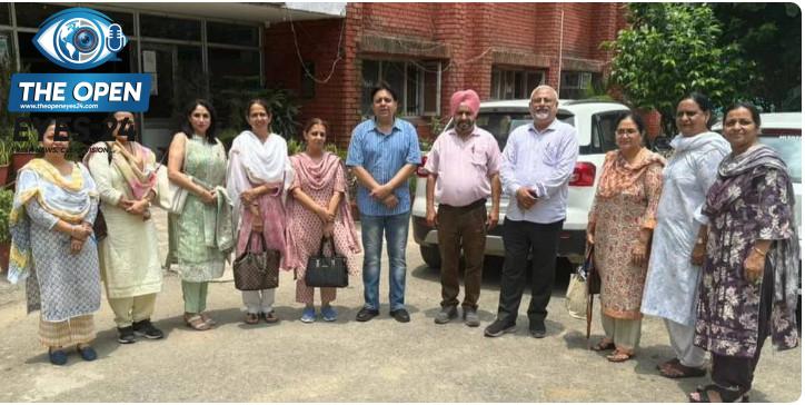 ਐੱਸ.ਆਈ.ਆਰ. ਡਿਊਟੀ ਦੇ ਬੋਝ ਅਤੇ ਪ੍ਰਸ਼ਾਸਨਿਕ ਦਬਾਅ ਕਾਰਨ ਅਧਿਆਪਕ ਵੱਲੋਂ ਖੁਦਕੁਸ਼ੀ, ਗੌਰਮਿੰਟ ਸਕੂਲ ਲੈਕਚਰਾਰ ਯੂਨੀਅਨ ਨੇ ਜਤਾਇਆ ਗਹਿਰਾ ਦੁੱਖ, ਉੱਚ ਅਧਿਕਾਰੀਆਂ 'ਤੇ ਮਾਮਲਾ ਦਰਜ ਕਰਨ ਦੀ ਮੰਗ