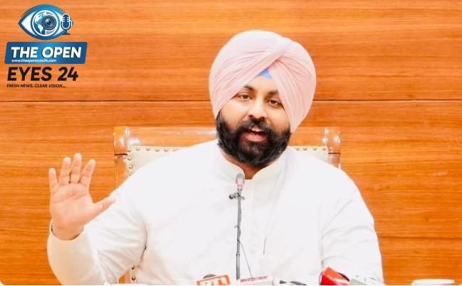 ਪ੍ਰਸ਼ਨ-ਪੱਤਰ ਲੀਕ ਮਾਮਲੇ 'ਤੇ ਸਿੱਖਿਆ ਮੰਤਰੀ ਹਰਜੋਤ ਸਿੰਘ ਬੈਂਸ ਦਾ ਕੇਂਦਰ ਸਰਕਾਰ 'ਤੇ ਤਿੱਖਾ ਹਮਲਾ, ਸਕੂਲੀ ਸਿੱਖਿਆ ਵਿੱਚ ਸੁਧਾਰਾਂ ਦਾ ਪੇਸ਼ ਕੀਤਾ ਰਿਪੋਰਟ ਕਾਰਡ