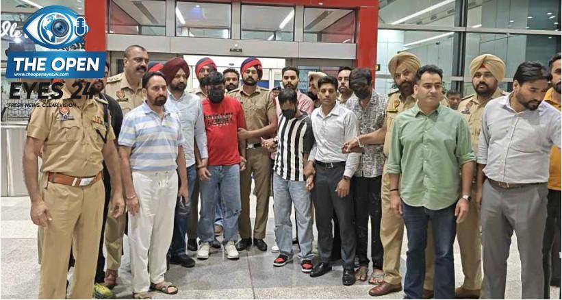 ਮਲੇਸ਼ੀਆ ਤੋਂ ਬੰਬੀਹਾ ਗੈਂਗ ਦੇ ਤਿੰਨ ਖ਼ਤਰਨਾਕ ਗੁਰਗੇ ਭਾਰਤ ਡਿਪੋਰਟ, ਪੰਜਾਬ ਪੁਲਿਸ ਨੇ ਲਿਆਂਦਾ ਆਪਣੇ ਕਬਜ਼ੇ ਵਿੱਚ