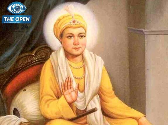  ਅੱਠਵੇਂ ਪਾਤਸ਼ਾਹ ਸ੍ਰੀ ਗੁਰੂ ਹਰਿਕ੍ਰਿਸ਼ਨ ਸਾਹਿਬ ਜੀ ਦੇ ਪ੍ਰਕਾਸ਼ ਗੁਰਪੁਰਬ ਮੌਕੇ ਗੁਰਦੁਆਰਾ ਸਾਹਿਬ ਵਿਖੇ ਨਤਮਸਤਕ ਹੁੰਦੀਆਂ ਸੰਗਤਾਂ।