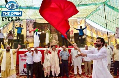 ਜਿਸ ਦੌਰਾਨ ਪੰਜਾਬ ਦੇ ਕੋਨੇ-ਕੋਨੇ ਤੋਂ ਹਜ਼ਾਰਾਂ ਦੀ ਗਿਣਤੀ ਵਿੱਚ ਕਿਰਤੀ ਲੋਕ, ਉੱਘੇ ਸਾਹਿਤਕਾਰ, ਕਲਾਕਾਰ ਅਤੇ ਪਾਸ਼ ਦੇ ਚਿੰਤਕ ਵੱਡੀ ਗਿਣਤੀ ਵਿੱਚ ਸ਼ਾਮਲ ਹੋਏ