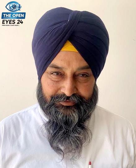  ਸ਼੍ਰੋਮਣੀ ਅਕਾਲੀ ਦਲ ਦੇ ਜਨਰਲ ਕੌਂਸਲ ਮੈਂਬਰ ਨਿਯੁਕਤ ਹੋਣ 'ਤੇ ਖੁਸ਼ੀ ਦਾ ਪ੍ਰਗਟਾਵਾ ਕਰਦੇ ਹੋਏ ਸਾਬਕਾ ਪ੍ਰਧਾਨ ਜਸਵੀਰ ਸਿੰਘ ਧੰਮੀ ਅਤੇ ਉਨ੍ਹਾਂ ਦੇ ਨਾਲ ਹਾਜ਼ਰ ਪਾਰਟੀ ਸਮਰਥਕ।