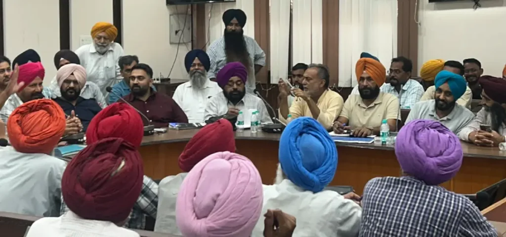 ਮੁਲਾਜ਼ਮਾਂ ਵੱਲੋਂ ਆਰ-ਪਾਰ ਦੀ ਲੜਾਈ ਦਾ ਐਲਾਨ, ਸੰਗਰੂਰ ਮਹਾਰੈਲੀ ਦੀ ਤਿਆਰੀ