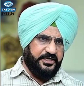 ਪ੍ਰੈਸ ਕਾਨਫਰੰਸ ਦੌਰਾਨ ਪੰਜਾਬ ਸਰਕਾਰ ਉੱਤੇ ਨਿਸ਼ਾਨਾ ਸਾਧਦੇ ਹੋਏ ਅਤੇ ਮੁਲਾਜ਼ਮਾਂ ਦੀਆਂ ਮੰਗਾਂ ਦੀ ਪੈਰਵੀ ਕਰਦੇ ਹੋਏ ਮੁਲਾਜ਼ਮ ਆਗੂ ਸੁਖਚੈਨ ਸਿੰਘ ਖਹਿਰਾ।
